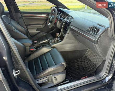 Черный Фольксваген Гольф ГТИ, объемом двигателя 1.98 л и пробегом 62 тыс. км за 19000 $, фото 13 на Automoto.ua