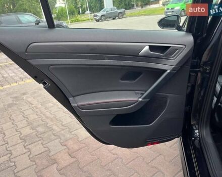 Черный Фольксваген Гольф ГТИ, объемом двигателя 1.98 л и пробегом 44 тыс. км за 19999 $, фото 26 на Automoto.ua