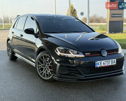 Черный Фольксваген Гольф ГТИ, объемом двигателя 1.98 л и пробегом 62 тыс. км за 19000 $, фото 22 на Automoto.ua