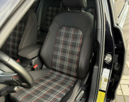 Черный Фольксваген Гольф ГТИ, объемом двигателя 2 л и пробегом 60 тыс. км за 21000 $, фото 17 на Automoto.ua