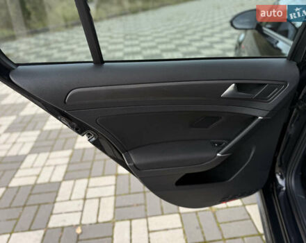 Черный Фольксваген Гольф ГТИ, объемом двигателя 2 л и пробегом 60 тыс. км за 21000 $, фото 20 на Automoto.ua