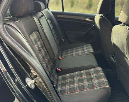 Черный Фольксваген Гольф ГТИ, объемом двигателя 2 л и пробегом 60 тыс. км за 21000 $, фото 26 на Automoto.ua