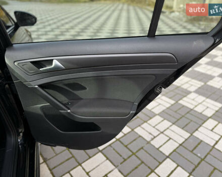 Черный Фольксваген Гольф ГТИ, объемом двигателя 2 л и пробегом 60 тыс. км за 21000 $, фото 27 на Automoto.ua