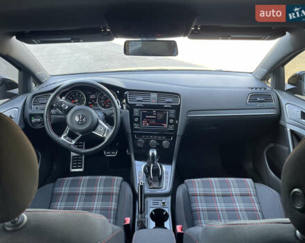 Черный Фольксваген Гольф ГТИ, объемом двигателя 1.98 л и пробегом 25 тыс. км за 22000 $, фото 16 на Automoto.ua