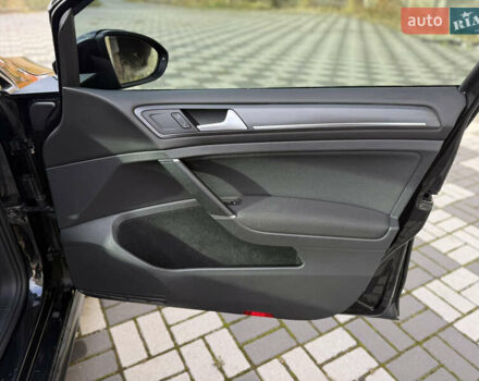 Черный Фольксваген Гольф ГТИ, объемом двигателя 2 л и пробегом 60 тыс. км за 21000 $, фото 29 на Automoto.ua