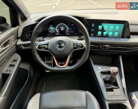 Черный Фольксваген Гольф ГТИ, объемом двигателя 2 л и пробегом 69 тыс. км за 23700 $, фото 12 на Automoto.ua