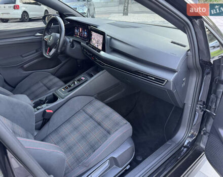 Черный Фольксваген Гольф ГТИ, объемом двигателя 2 л и пробегом 45 тыс. км за 31800 $, фото 42 на Automoto.ua