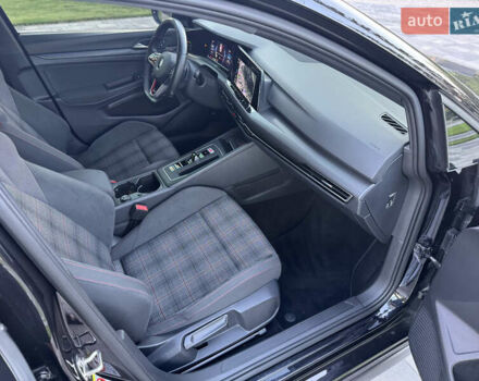 Черный Фольксваген Гольф ГТИ, объемом двигателя 2 л и пробегом 45 тыс. км за 31800 $, фото 43 на Automoto.ua