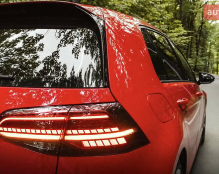 Фольксваген Гольф ГТИ 2015 в Славянске на Automoto.ua Красный Фольксваген Гольф ГТИ, объемом двигателя 1.98 л и пробегом 170 тыс. км за 14300 $, фото 5 на Automoto.ua