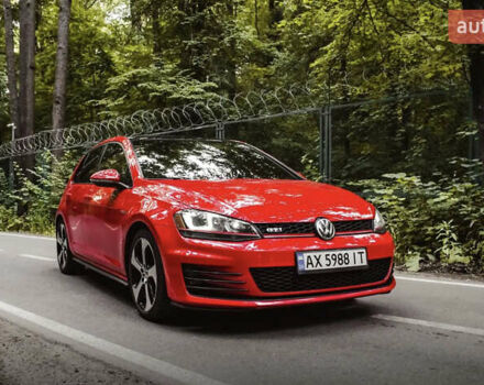 Фольксваген Гольф ГТИ 2015 в Славянске на Automoto.ua Красный Фольксваген Гольф ГТИ, объемом двигателя 1.98 л и пробегом 170 тыс. км за 14300 $, фото 2 на Automoto.ua