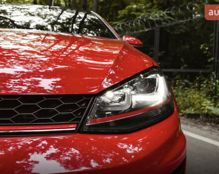 Фольксваген Гольф ГТИ 2015 в Славянске на Automoto.ua Красный Фольксваген Гольф ГТИ, объемом двигателя 1.98 л и пробегом 170 тыс. км за 14300 $, фото 13 на Automoto.ua