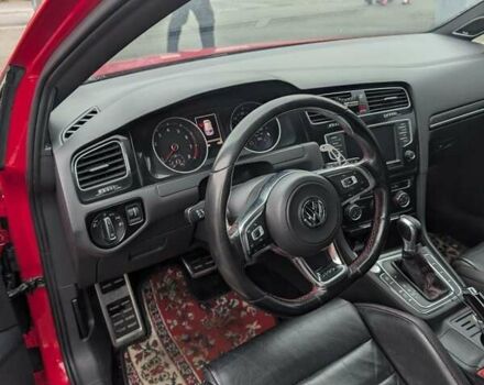 Красный Фольксваген Гольф ГТИ, объемом двигателя 1.98 л и пробегом 148 тыс. км за 13100 $, фото 9 на Automoto.ua