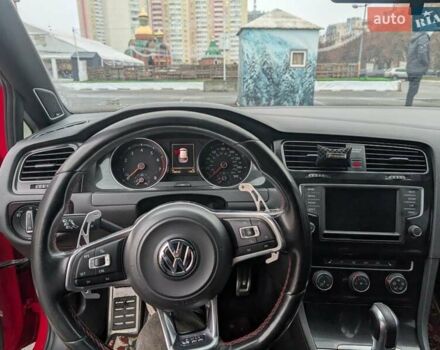 Красный Фольксваген Гольф ГТИ, объемом двигателя 1.98 л и пробегом 148 тыс. км за 13100 $, фото 5 на Automoto.ua