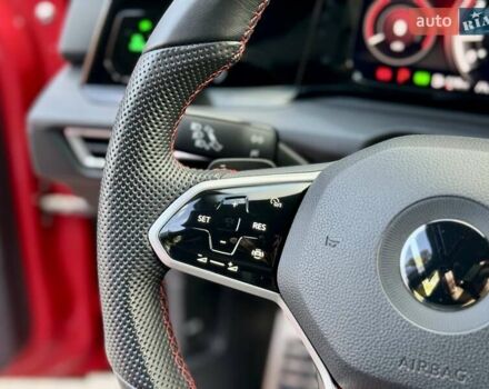 Фольксваген Гольф ГТИ 2021 в Киеве на Automoto.ua Красный Фольксваген Гольф ГТИ, объемом двигателя 1.98 л и пробегом 90 тыс. км за 26900 $, фото 53 на Automoto.ua