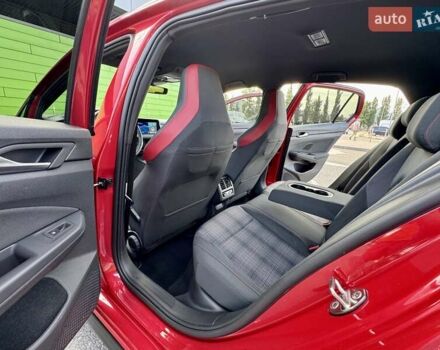 Фольксваген Гольф ГТИ 2021 в Киеве на Automoto.ua Красный Фольксваген Гольф ГТИ, объемом двигателя 1.98 л и пробегом 90 тыс. км за 26900 $, фото 39 на Automoto.ua