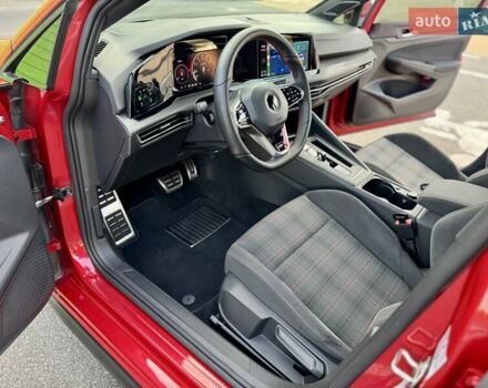 Фольксваген Гольф ГТИ 2021 в Киеве на Automoto.ua Красный Фольксваген Гольф ГТИ, объемом двигателя 1.98 л и пробегом 90 тыс. км за 26900 $, фото 35 на Automoto.ua