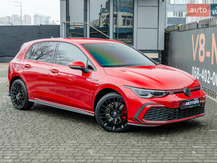 Фольксваген Гольф ГТИ 2021 в Киеве на Automoto.ua Красный Фольксваген Гольф ГТИ, объемом двигателя 1.98 л и пробегом 27 тыс. км за 35500 $, фото 1 на Automoto.ua