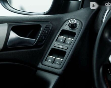 Фольксваген Гольф ГТИ, объемом двигателя 2 л и пробегом 222 тыс. км за 12000 $, фото 14 на Automoto.ua