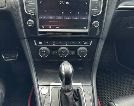 Фольксваген Гольф ГТИ, объемом двигателя 1.98 л и пробегом 157 тыс. км за 14000 $, фото 30 на Automoto.ua