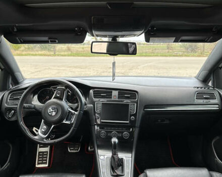 Фольксваген Гольф ГТИ, объемом двигателя 1.98 л и пробегом 157 тыс. км за 14000 $, фото 16 на Automoto.ua