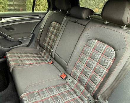 Фольксваген Гольф ГТИ, объемом двигателя 2 л и пробегом 124 тыс. км за 13200 $, фото 10 на Automoto.ua