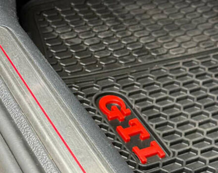 Фольксваген Гольф ГТИ, объемом двигателя 2 л и пробегом 124 тыс. км за 13200 $, фото 15 на Automoto.ua