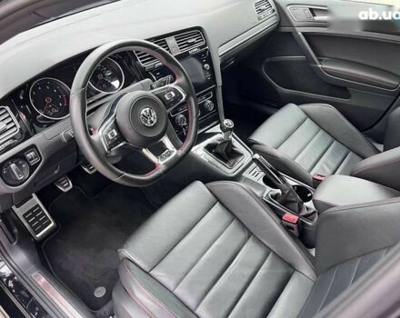 Фольксваген Гольф ГТИ, объемом двигателя 2 л и пробегом 44 тыс. км за 19999 $, фото 16 на Automoto.ua