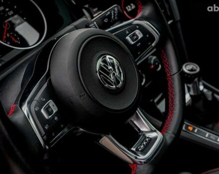 Фольксваген Гольф ГТИ, объемом двигателя 2 л и пробегом 44 тыс. км за 20888 $, фото 15 на Automoto.ua