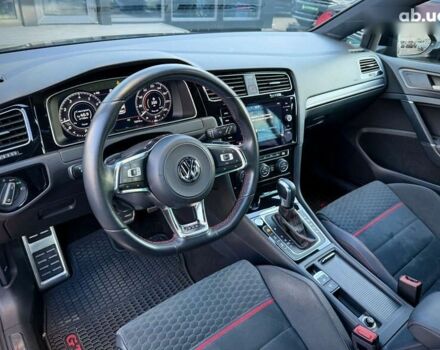 Фольксваген Гольф ГТИ, объемом двигателя 2 л и пробегом 72 тыс. км за 24800 $, фото 15 на Automoto.ua