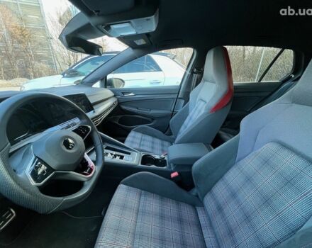 Фольксваген Гольф ГТИ, объемом двигателя 2 л и пробегом 3 тыс. км за 34343 $, фото 12 на Automoto.ua