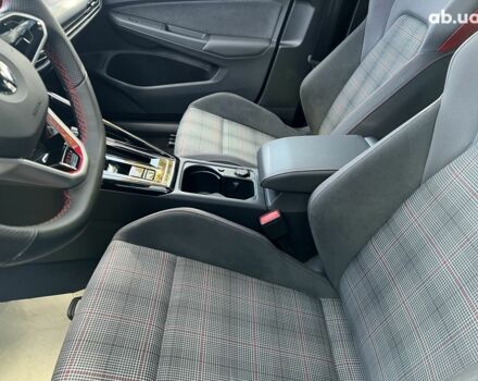 Фольксваген Гольф ГТИ, объемом двигателя 2 л и пробегом 0 тыс. км за 45428 $, фото 32 на Automoto.ua