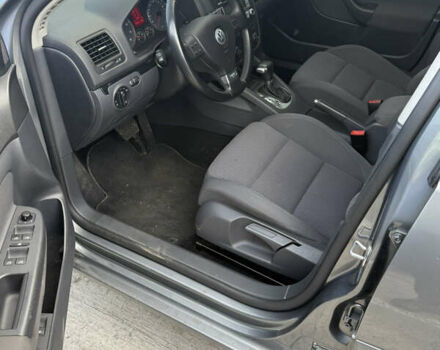 Сірий Фольксваген Гольф ГТІ, об'ємом двигуна 1.4 л та пробігом 130 тис. км за 8500 $, фото 1 на Automoto.ua