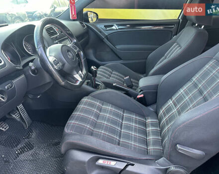 Серый Фольксваген Гольф ГТИ, объемом двигателя 2 л и пробегом 179 тыс. км за 8900 $, фото 7 на Automoto.ua