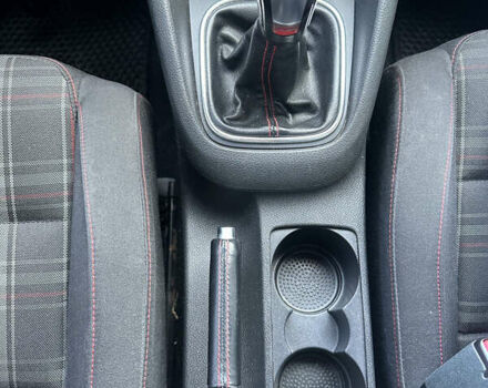 Серый Фольксваген Гольф ГТИ, объемом двигателя 2 л и пробегом 179 тыс. км за 8900 $, фото 12 на Automoto.ua