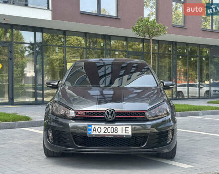 Серый Фольксваген Гольф ГТИ, объемом двигателя 2 л и пробегом 230 тыс. км за 9899 $, фото 12 на Automoto.ua