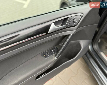 Серый Фольксваген Гольф ГТИ, объемом двигателя 1.98 л и пробегом 180 тыс. км за 13999 $, фото 33 на Automoto.ua