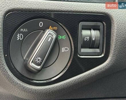 Сірий Фольксваген Гольф ГТІ, об'ємом двигуна 1.98 л та пробігом 138 тис. км за 11990 $, фото 17 на Automoto.ua