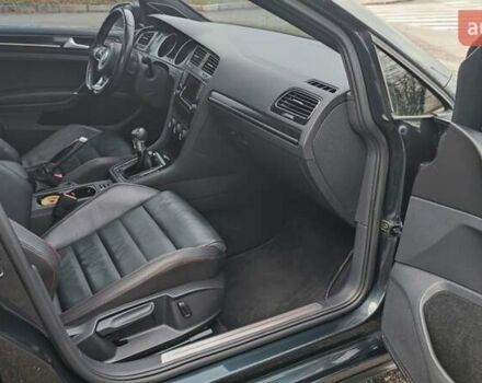 Серый Фольксваген Гольф ГТИ, объемом двигателя 1.98 л и пробегом 147 тыс. км за 13000 $, фото 33 на Automoto.ua