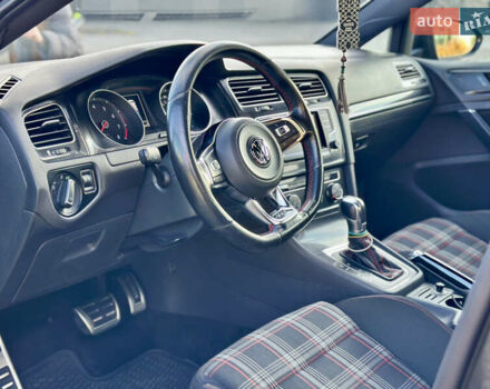 Серый Фольксваген Гольф ГТИ, объемом двигателя 1.98 л и пробегом 187 тыс. км за 13999 $, фото 6 на Automoto.ua