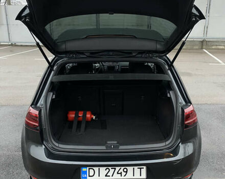 Серый Фольксваген Гольф ГТИ, объемом двигателя 1.98 л и пробегом 123 тыс. км за 13800 $, фото 51 на Automoto.ua