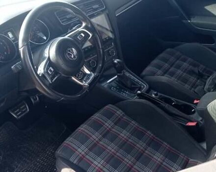 Серый Фольксваген Гольф ГТИ, объемом двигателя 1.98 л и пробегом 129 тыс. км за 15000 $, фото 9 на Automoto.ua