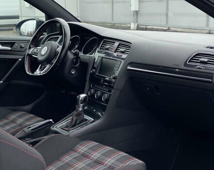 Серый Фольксваген Гольф ГТИ, объемом двигателя 1.98 л и пробегом 123 тыс. км за 13800 $, фото 37 на Automoto.ua