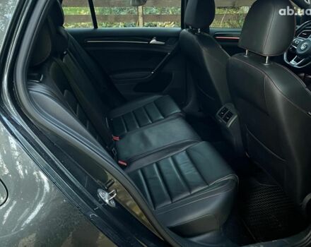 Серый Фольксваген Гольф ГТИ, объемом двигателя 2 л и пробегом 150 тыс. км за 13790 $, фото 26 на Automoto.ua