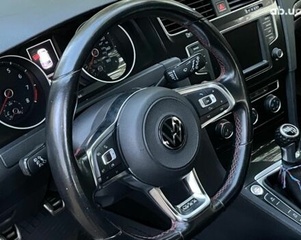 Серый Фольксваген Гольф ГТИ, объемом двигателя 2 л и пробегом 150 тыс. км за 13790 $, фото 17 на Automoto.ua