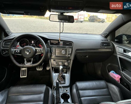 Серый Фольксваген Гольф ГТИ, объемом двигателя 1.98 л и пробегом 184 тыс. км за 14700 $, фото 6 на Automoto.ua