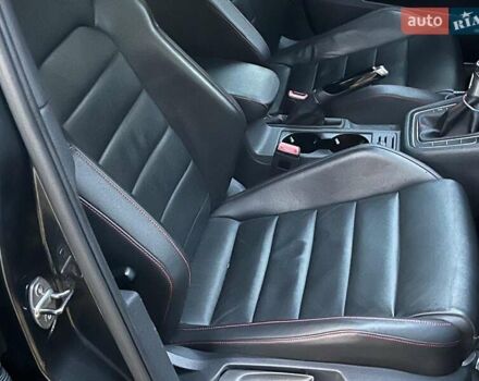 Серый Фольксваген Гольф ГТИ, объемом двигателя 2 л и пробегом 150 тыс. км за 13790 $, фото 32 на Automoto.ua