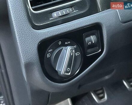 Серый Фольксваген Гольф ГТИ, объемом двигателя 2 л и пробегом 150 тыс. км за 13790 $, фото 18 на Automoto.ua