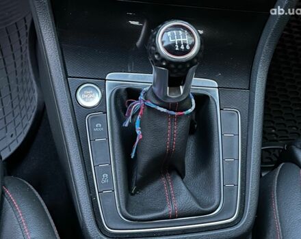 Серый Фольксваген Гольф ГТИ, объемом двигателя 2 л и пробегом 150 тыс. км за 13790 $, фото 20 на Automoto.ua