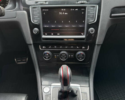 Серый Фольксваген Гольф ГТИ, объемом двигателя 1.98 л и пробегом 170 тыс. км за 15200 $, фото 7 на Automoto.ua