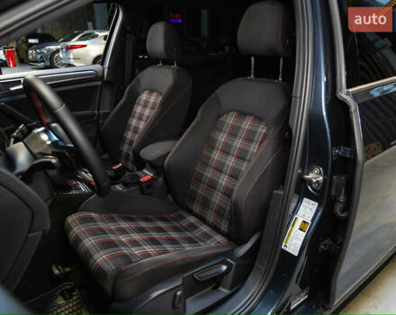 Серый Фольксваген Гольф ГТИ, объемом двигателя 2 л и пробегом 70 тыс. км за 20999 $, фото 27 на Automoto.ua